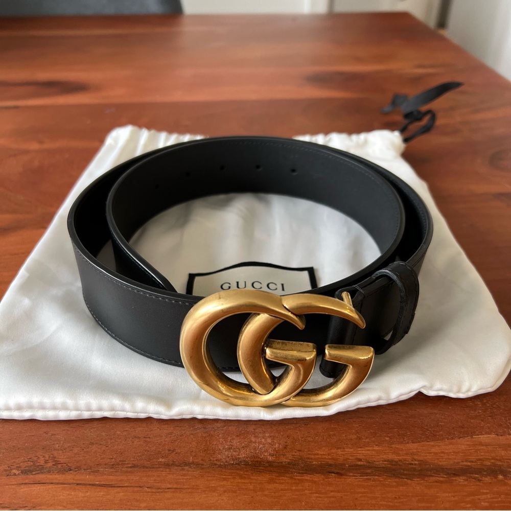Black Gucci belt 39” with gold GG